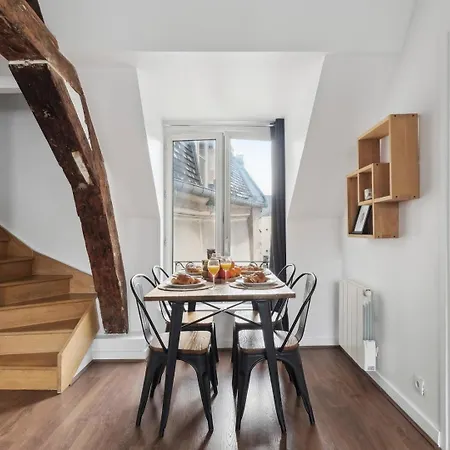 Bnbnook - Elegant 3br In Central Saint-germain Apartment Paris