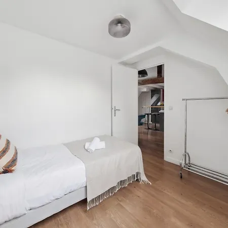 Bnbnook - Elegant 3br In Central Saint-germain Apartment Paris